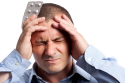 Сильная головная боль при стафилококковой инфекции